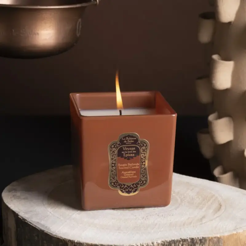 Bougie parfumée ayurvédique - voyage sur la route des épices - ambre vanille patchouli